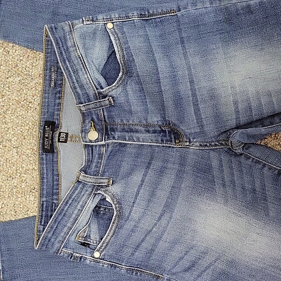 Judy Blue Women's Relaxed Fit Light Blue Jeans Sz 11/30 - Picture 7 of 8